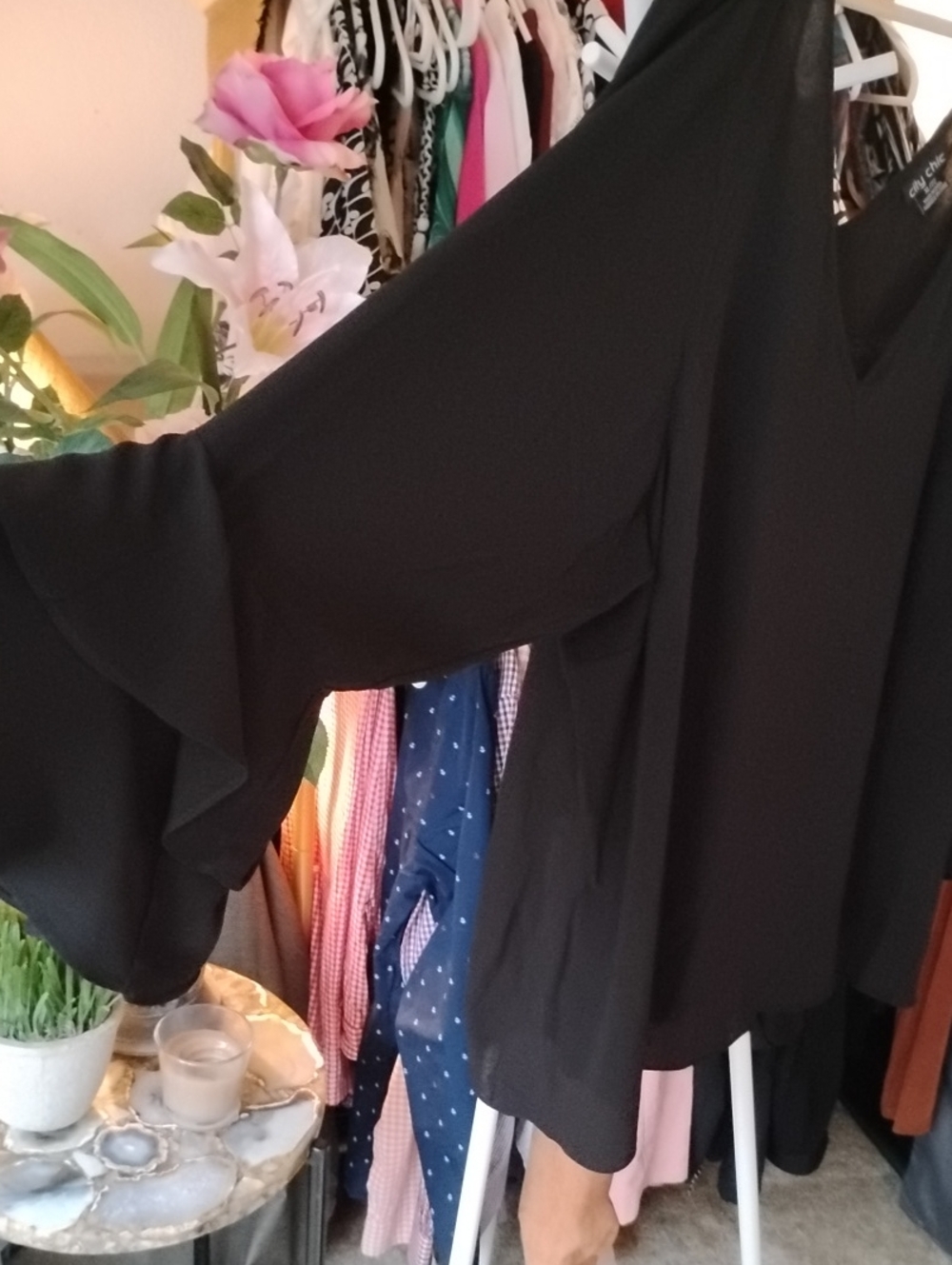 Sheer V-Neck/Back Ruffle Sleeve Blouse - Picture 4 of 9